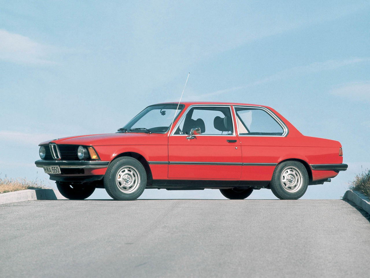 BMW 3 Series 1975 001.jpg